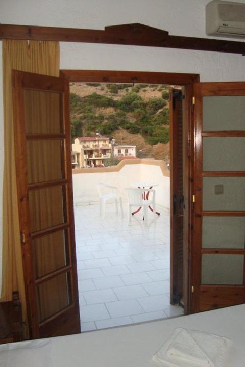 איה גליני Sunlight Hotel מראה חיצוני תמונה